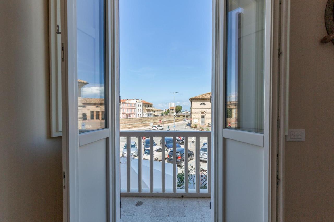 La Romantica Camere E Wellness Senigallia Eksteriør billede